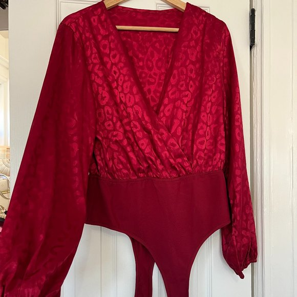 ELEGANT RED LEOPARD BODYSUIT - Picture 1 of 1